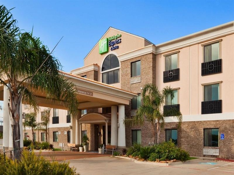 Holiday Inn Express Fairfield, An Ihg Hotel Exterior photo